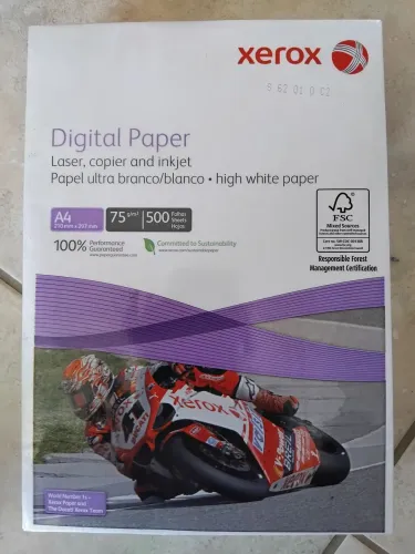 Papel Xerox de cópia a laser branco 500 folhas