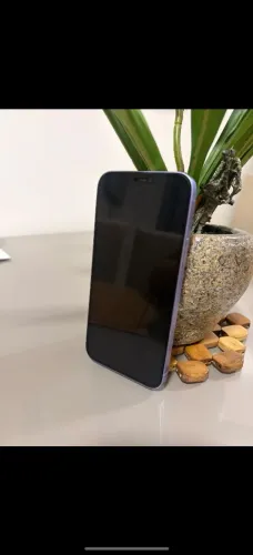 iPhone 12 sem marcas de uso