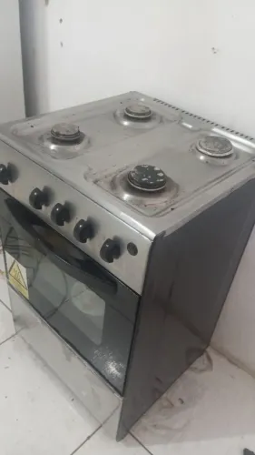 Fogão excelente forno maravilhoso. 450 reais