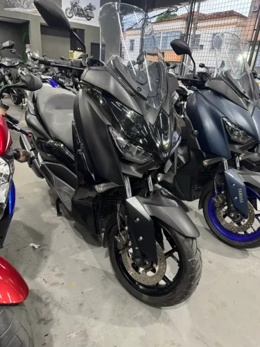 YAMAHA XMAX 250 ABS COM 3.666 KMS