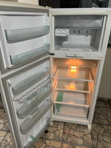 Geladeira Consul frost free 410 litros!