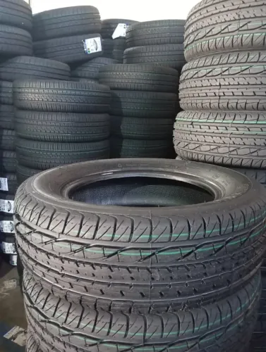 Rodagem mais suave com pneus de alta qualidade e longa duração