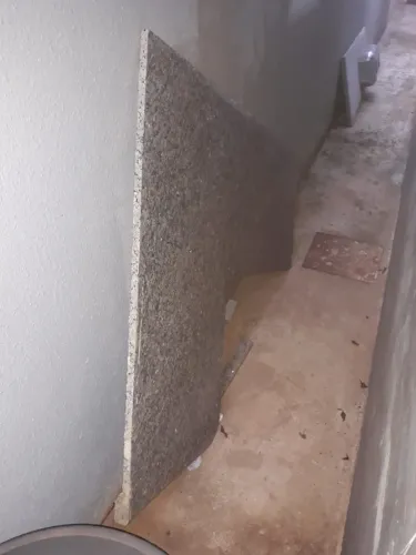 Vende-se Bancada de Cozinha com Cuba Tramontina 3,27 mt x 60 cm largu e curva 50 cm larg