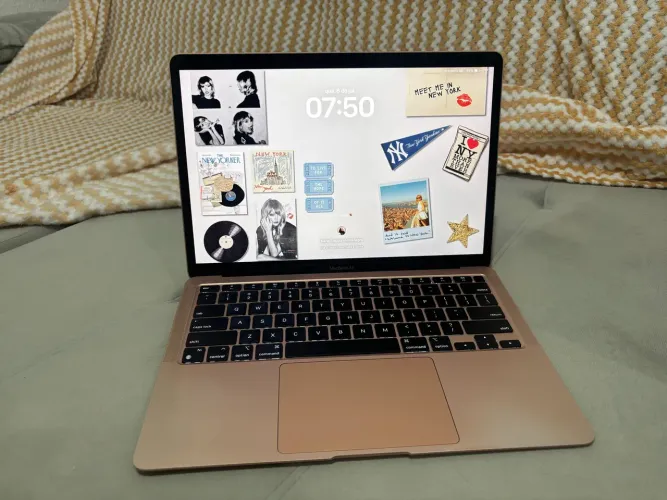 Macbook Air M1 (2020)