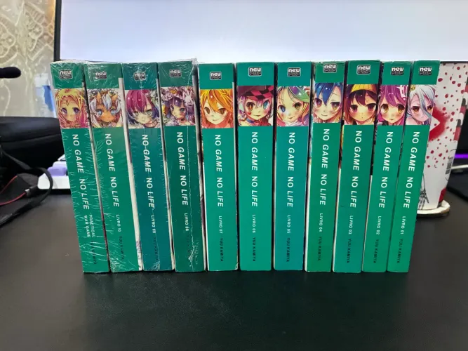 No Game No Life Volume 1 ao 10 + Practical War Game