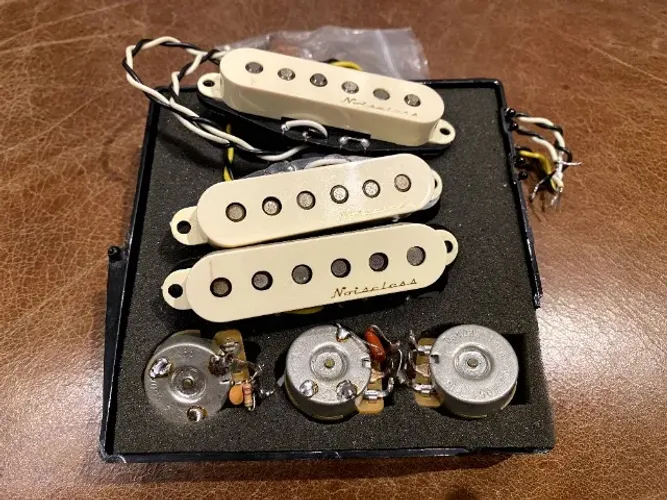 Kid de Capdadores Fender Vintage Noiseless