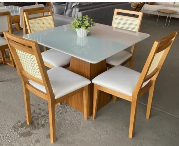 Mesa de jantar fênix com 4 cadeiras