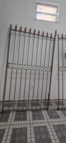 Vendo portão garagem ferro maciço de ótima qualidade (pix)