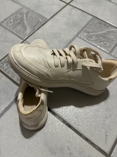 Tênis casual