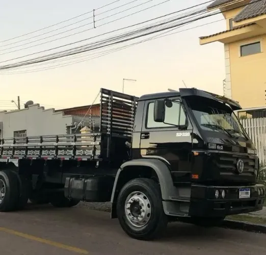 vw 23.220 6x2 ano 2005
