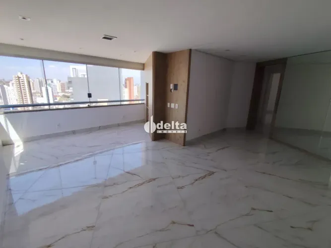 Cobertura disponível para locação e venda no bairro Martins em Uberlândia-MG