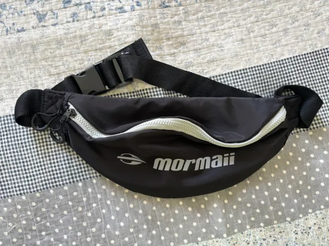 POCHETE PRETA MORMAII