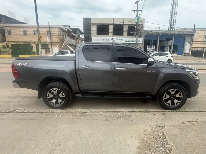 Toyota Hilux CD SRX 4X4 2.8 TDI 16V Diesel Aut. 2019