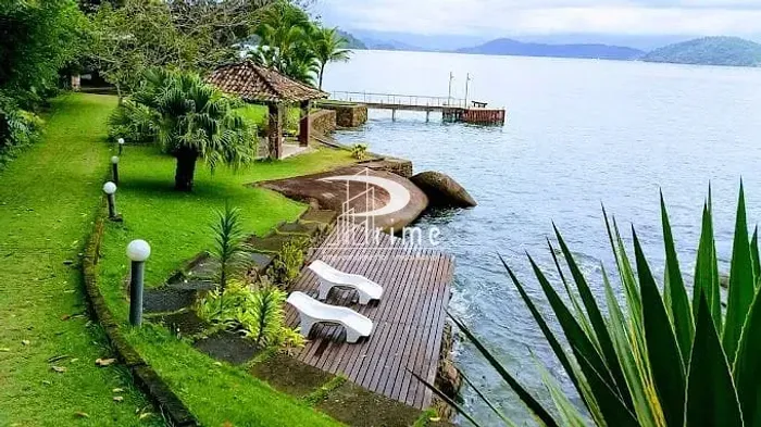 Casa com 3 dormitórios à venda, 35000 m² por R$ 25.000.000,00 - Piraquara - Angra dos Reis