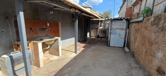 Casa 2 Quartos - Setor Leste Gama - Água e Luz Individuais