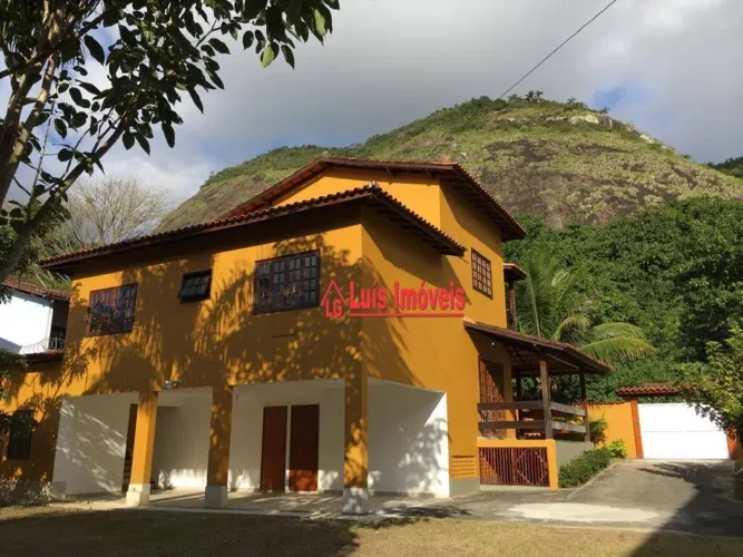 Casa com 3 dormitórios para alugar, 232 m² por R$ 5.500/mês + taxas - Itaipu - Niterói/RJ