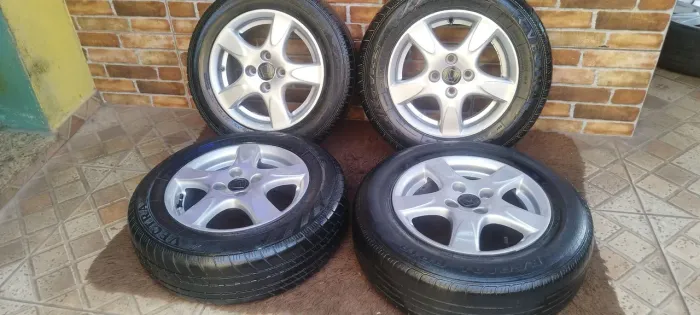 ARO 14 ORIGINAL HONDA FIT COM PNEUS