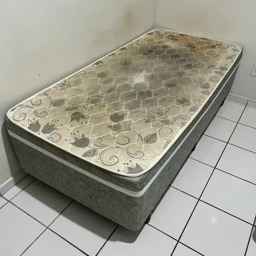 Cama de solteiro