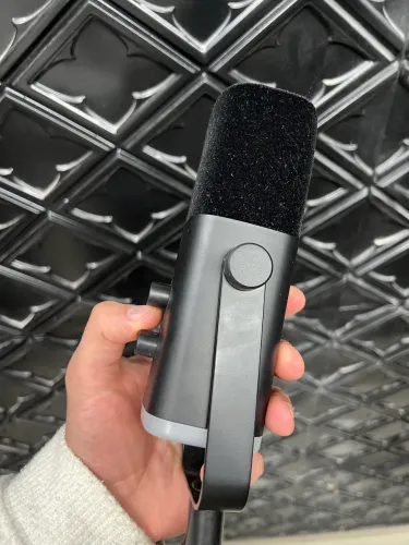 ? MICROFONE USB PARA PODCAST, STREAMING E GRAVAÇÃO - R$ 180