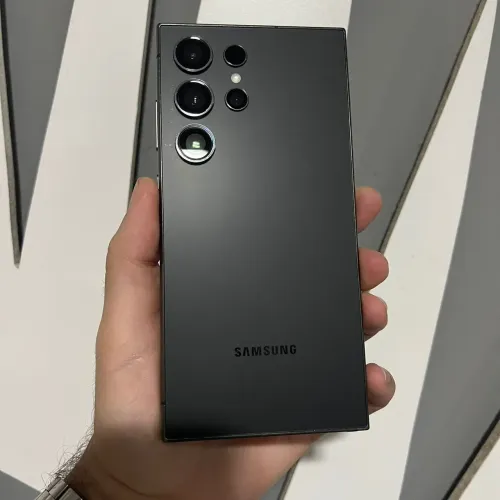 Samsung S24 Ultra Outlet