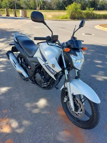 Yamaha Fazer 250