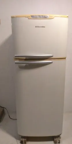 Geladeira Electrolux DFF40
