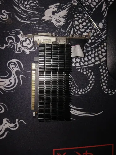 Placa de video gt710 