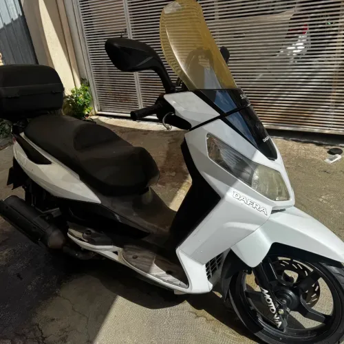 DAFRA CITYCOM 300 À VENDA -