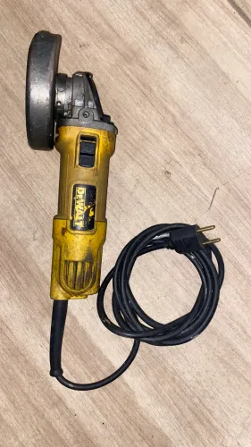 Lixadeira dewalt