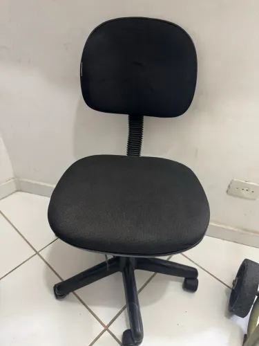 Cadeira confortável usada em bom estado - $150,00