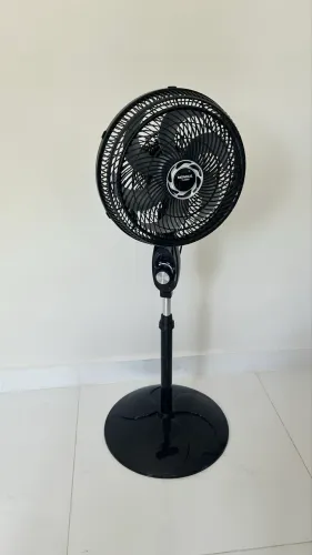 Ventilador Mondial Preto