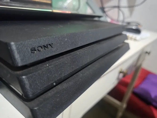 PlayStation 4 pro 1tb DESBLOQUEADO