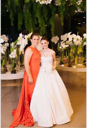 Vendo vestido de festa