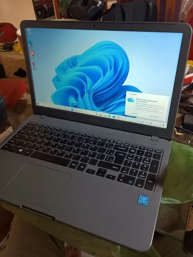Notebook Samsung semi novo