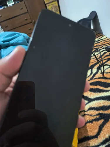 Vendo motog14 usado , com alguns trincados na tela. Só chamar no ZAP *