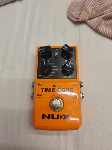 Pedal guitarra delay NUX