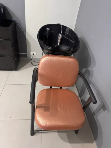 Lavatório para cabelereiro (a)