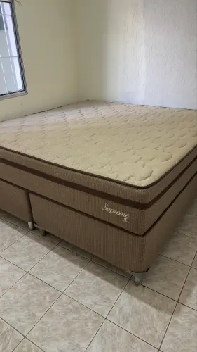 Cama King size