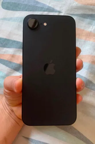 iPhone 16e