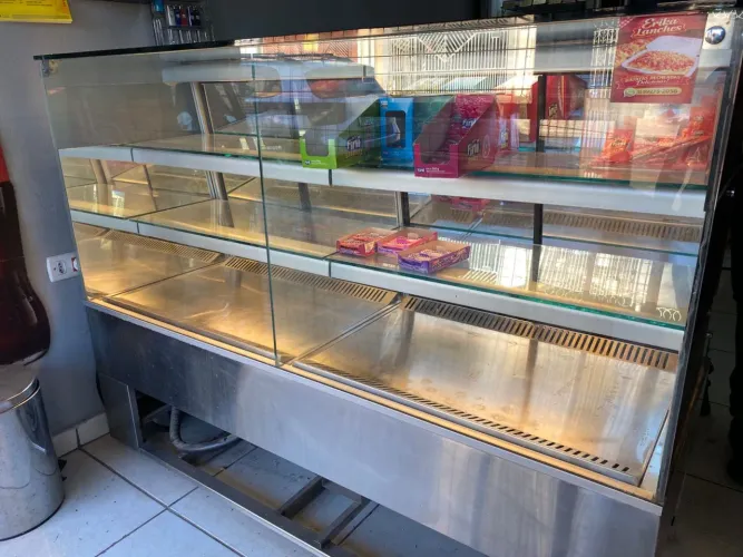 Balcão Expositor Refrigerado / Vitrine para Lanchonete e Comércio