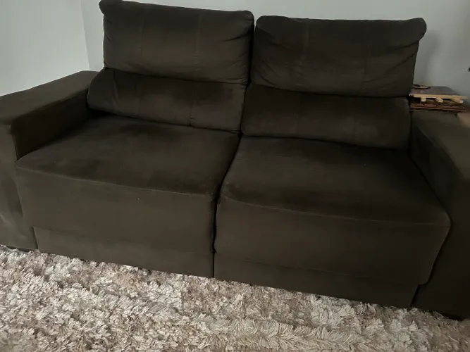 Sofá retrátil 1,8m