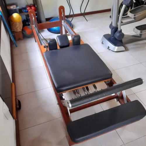 Aparelho Pilates Reformer