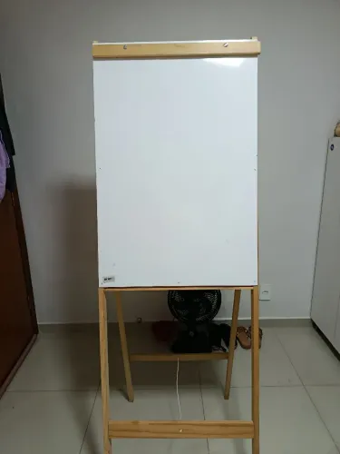 Vende-se quadro branco p/ estudo