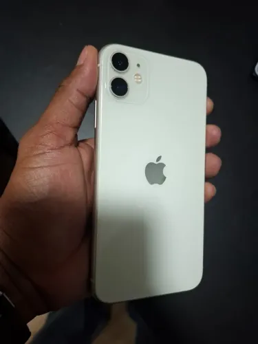 IPhone 11 - 64 GB