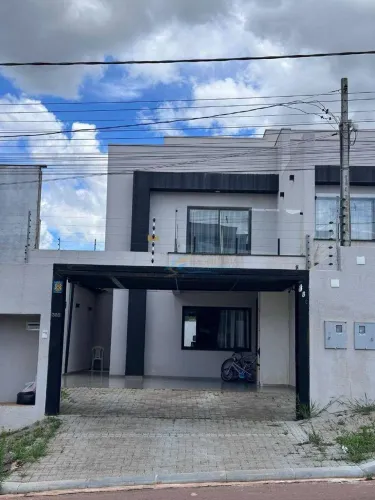 Sobrado com 3 dormitórios à venda, 130 m² por R$ 900.000 - Tropical - Cascavel/PR