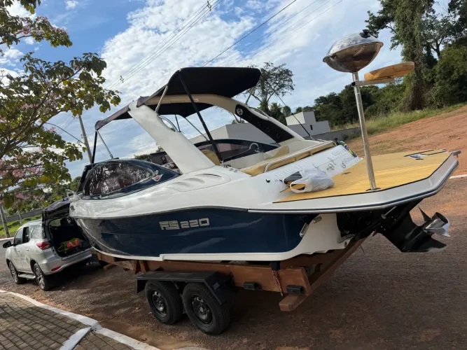 Lancha fs220 poucas horas carreta rodoviária dokumento a em meu nome tudo ok 