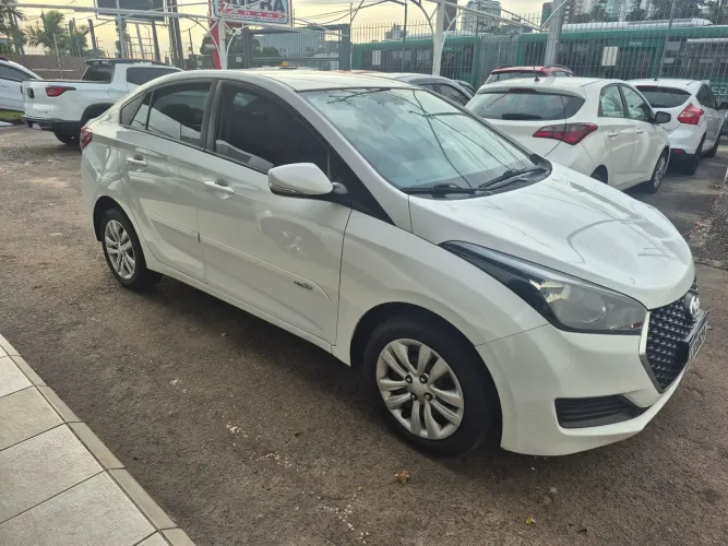 Hyundai HB20S C.plus/c.style 1.6 Flex 16V Mec.4p 2019