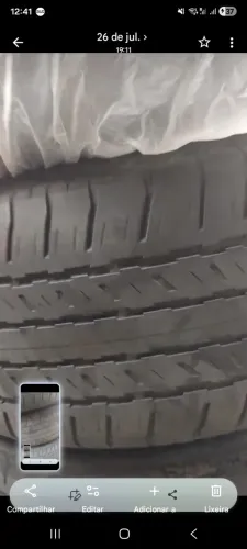 Vende se pneus 