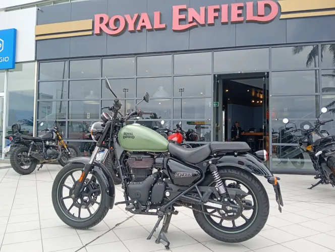 METEOR 350 FIRE GREEN 2025 km 1.579. EDSON 2 1 9 6 5 6 8 5 0 3 8