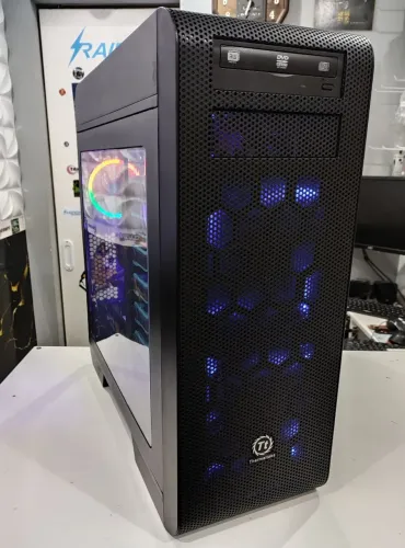 Gabinete thermaltenk full tower 